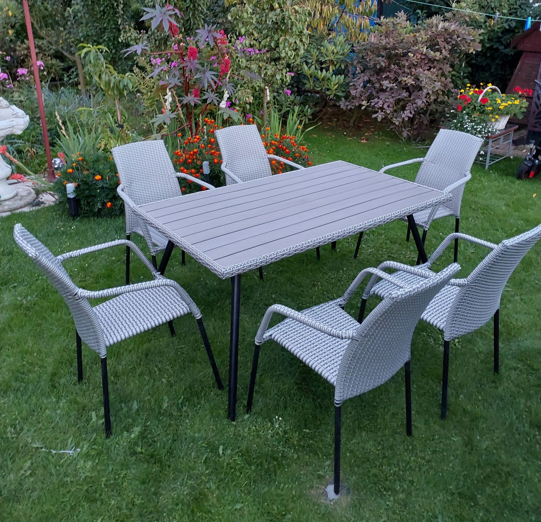 Zestaw mebli ogrodowych stół + 6 krzesł 150x90cm technorattan