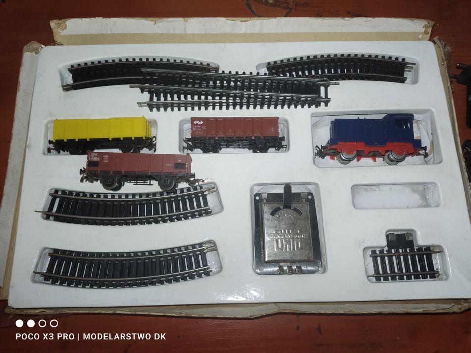 Piko zabawka dla dzieci i nie tylko zestaw towarowy H0 1:87 kolejka