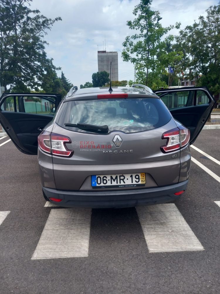 Troco Renault Megane por Comercial 3 Lugares