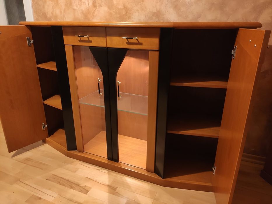 Meble drewniane, komoda, witryna narożna