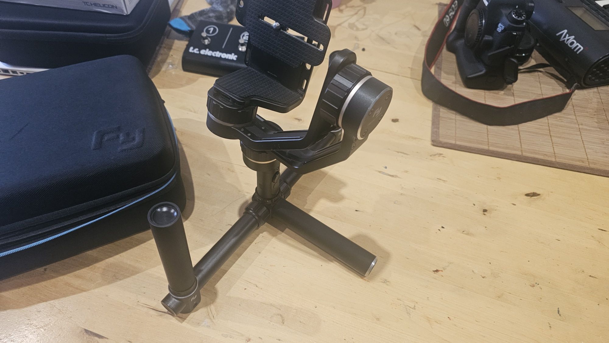 Flayutech mg v2 gimbal dslr lustrzanka