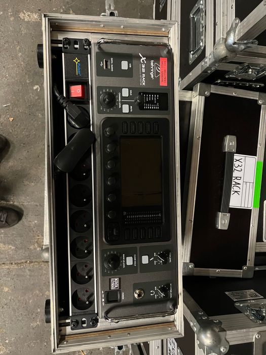 behringer x32 rack