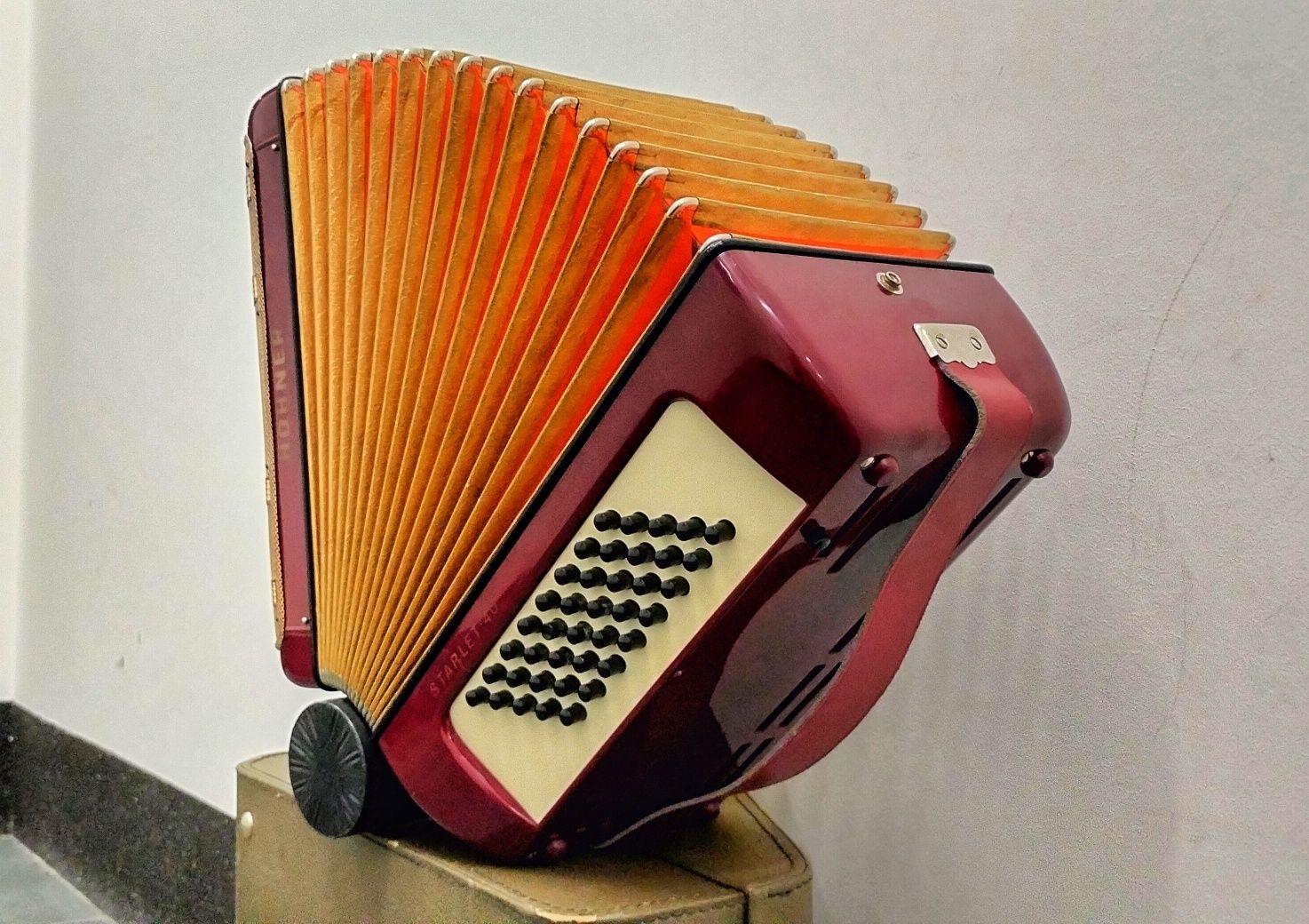 Akordeon Hohner Starlet 40 basów - super stan !