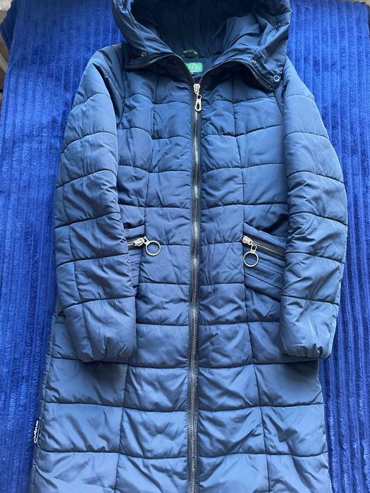 44 розмір  довга тепла жіноча зимовп куртка/пальто на флісі S/M