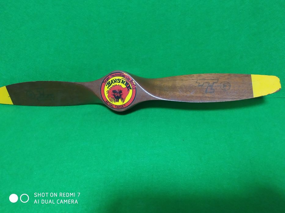 Фирменный пропеллер для авиамоделей.Европа.