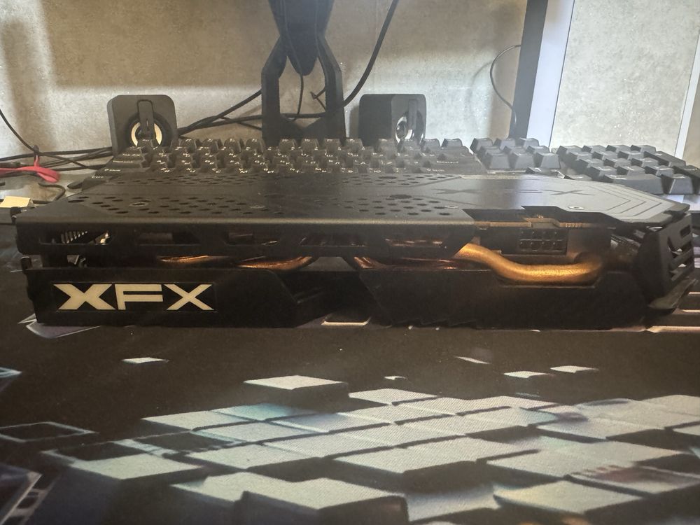 AMD Radeon XFX RX580 8gb 256bit Gddr5 Как новая