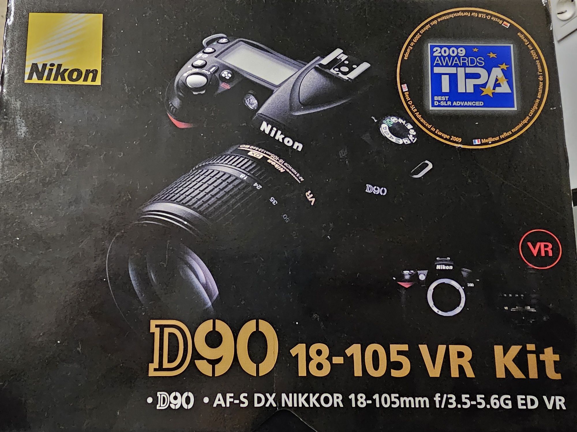 Câmara fotográfica Nikon D90 com extras