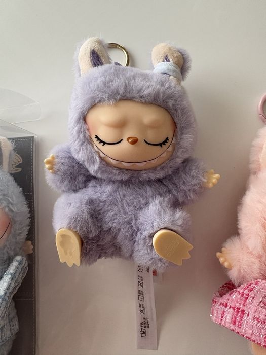 Coleção Labubus com roupas