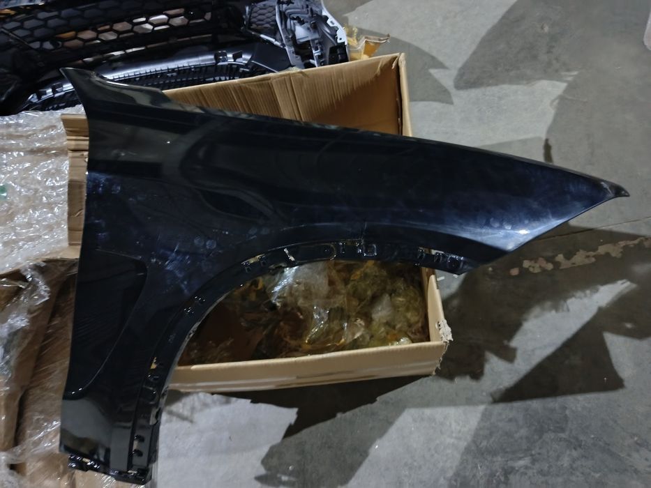 Б/у крила R/L праві/ліві BMW X5 F15 2014-2018
