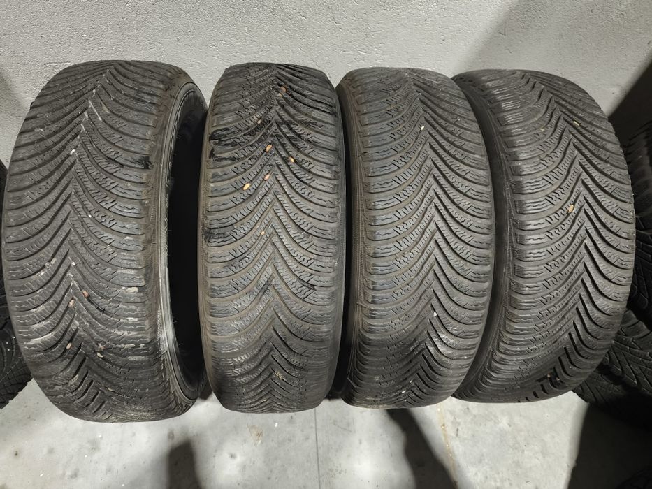 205/60/16 96H Michelin alpin 5