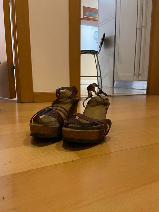 Sandálias de senhora