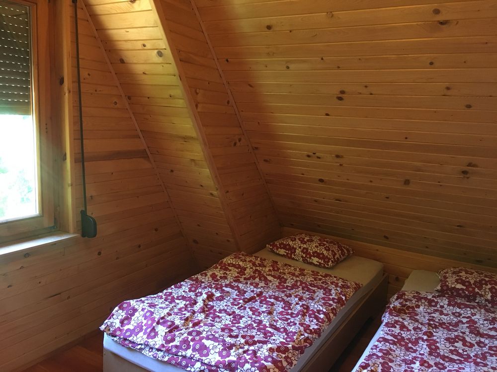 Piękny domek letniskowy nad jeziorem Nyskim - 8 osobowy