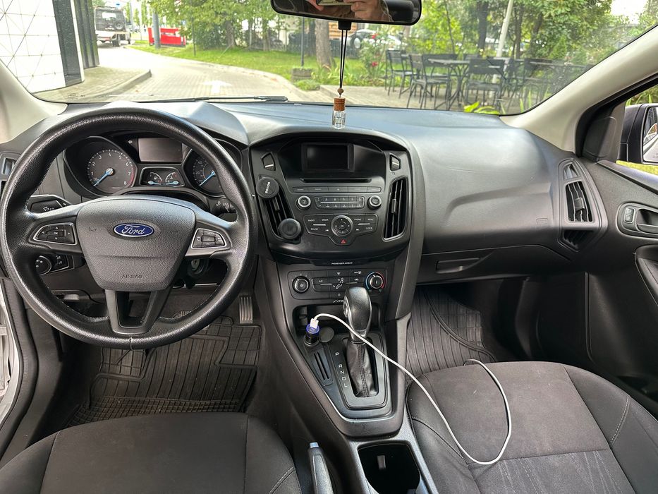 Оренда авто Львів в таксі / особисті цілі Ford Focus 3