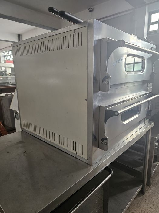 Forno de pizza elétrico