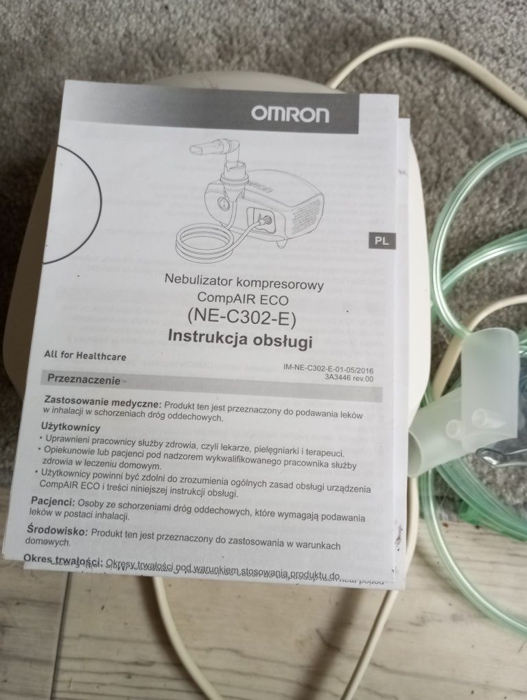 Inhalator jak na zdjęciu.