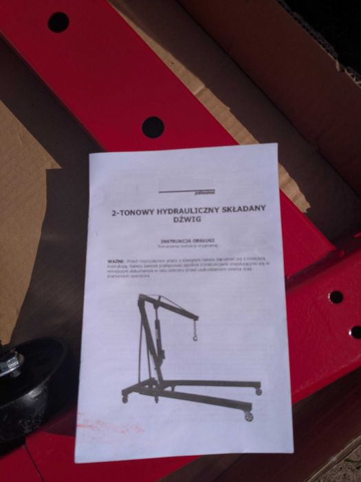 Żuraw warsztatowy 2t