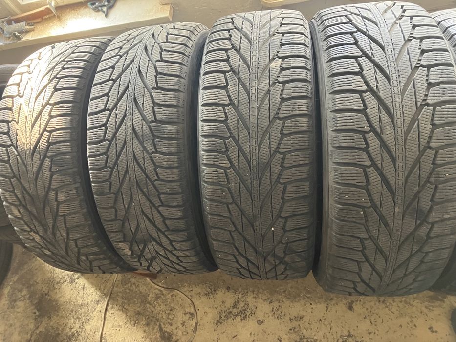 Komplet Nokian Hakkapeliitta R2 SUV 245 50 R20 Ładny stan