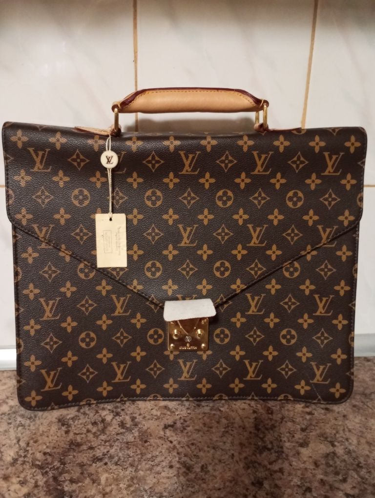 Сумка портфель Louise Vuitton
