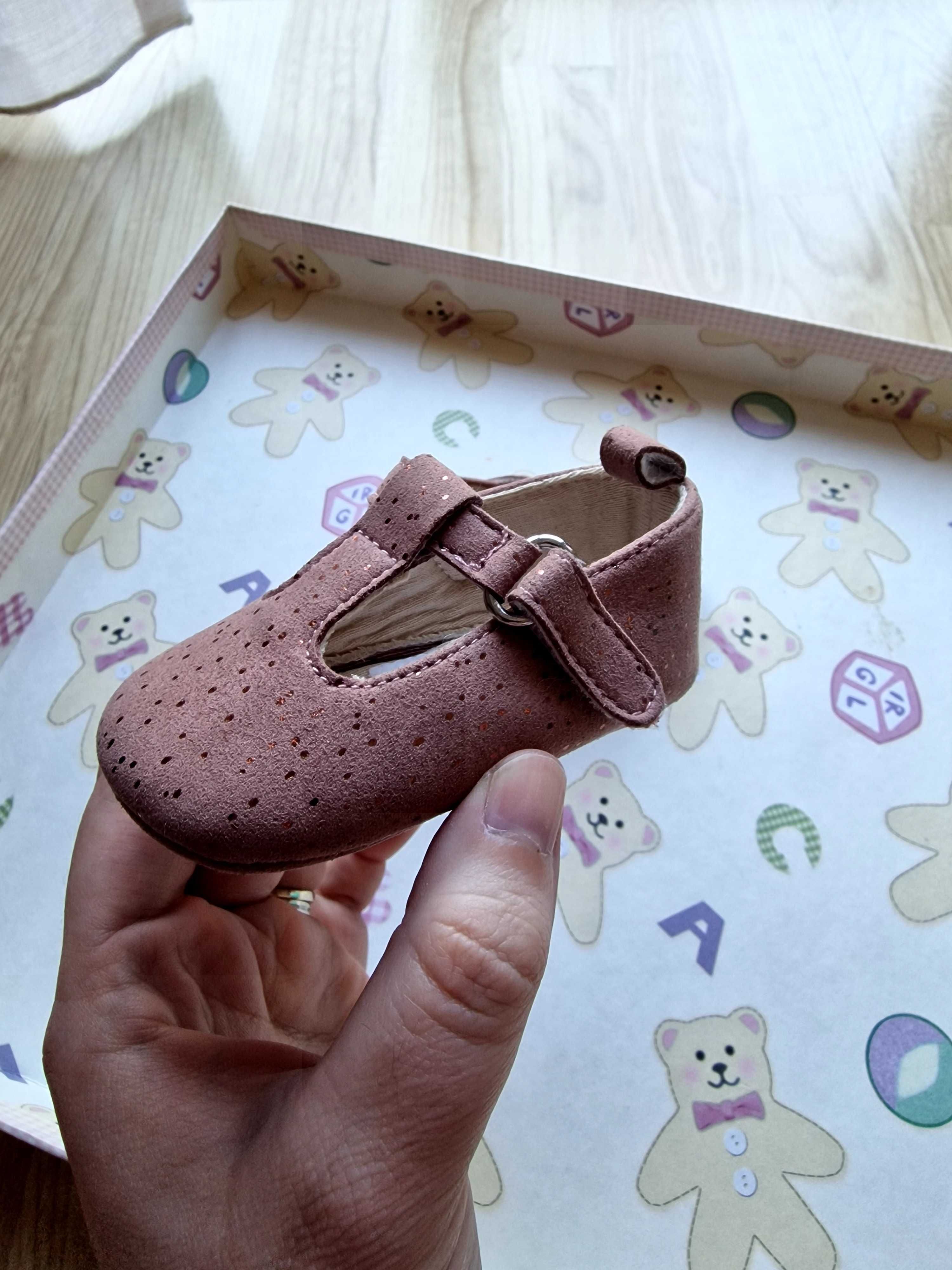 Sapatos bebé menina