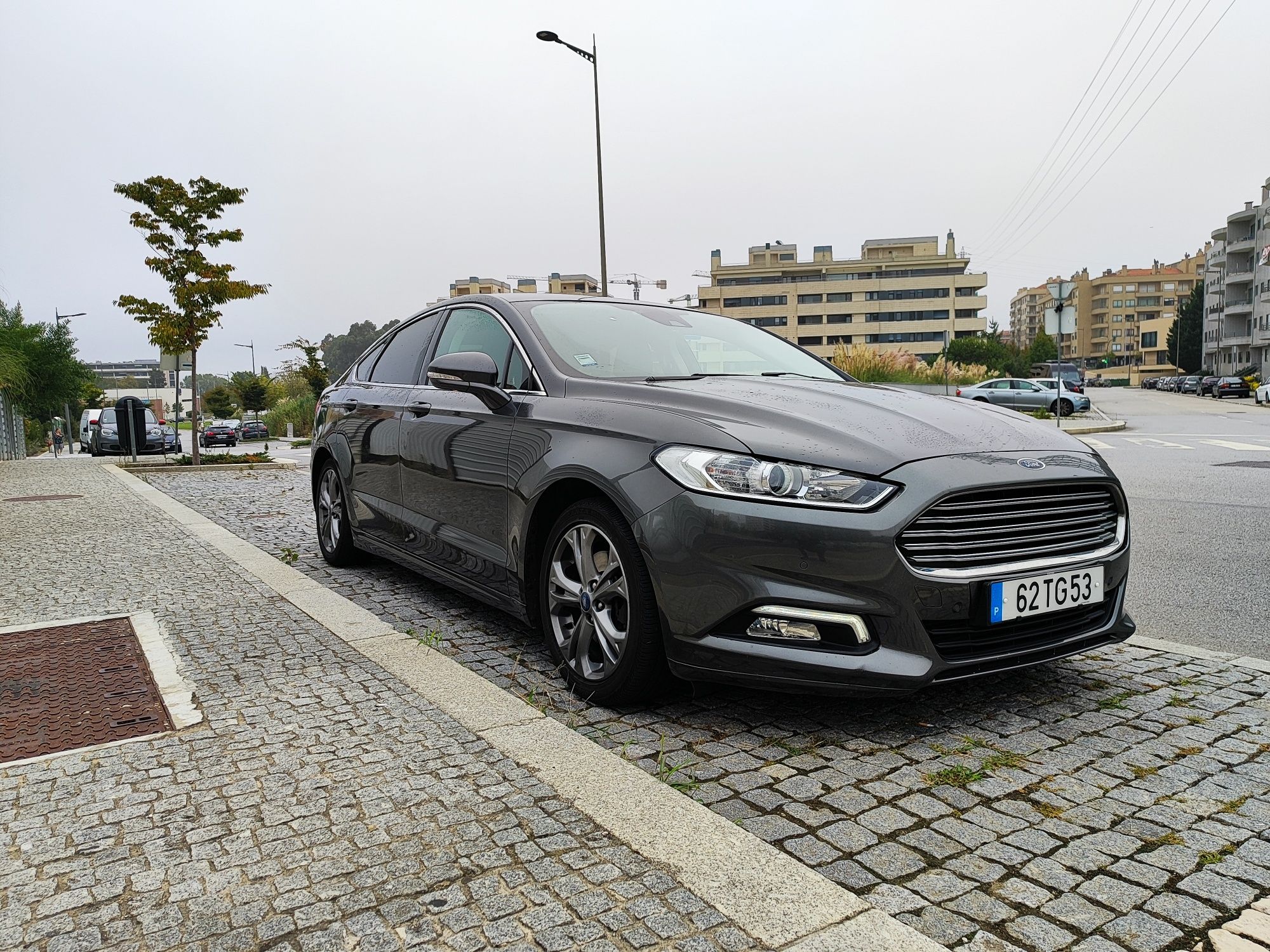 Ford Mondeo 1.5 120cv IVA DEDUTÍVEL