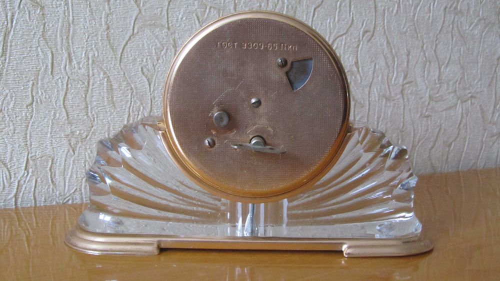 Механічні  годинники  Маяк