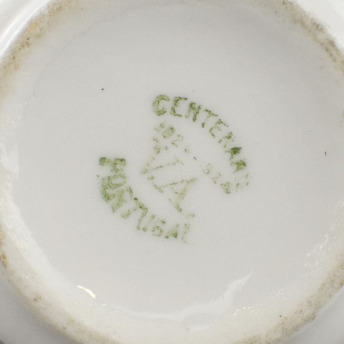 Especieiro/Azeitoneira em porcelana Vista alegre, marca do centenário