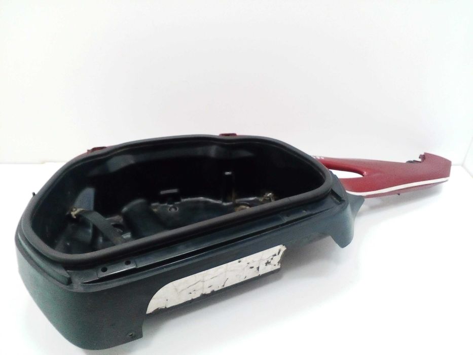 Honda ntv 650 deauville prawy kufer schowek gitara