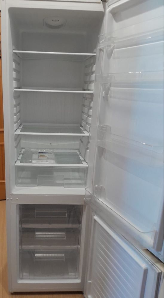 Frigorifico combinado Jocel