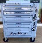 Carrinho de ferramentas 8 gavetas e porta lateral marca Kraftmuller