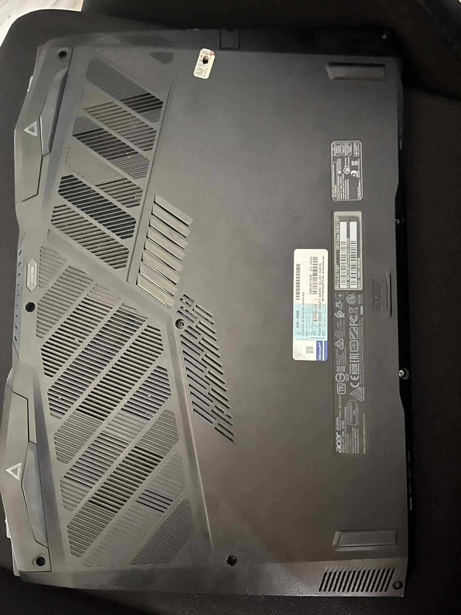 Laptop PREDATOR 300 i7 9thgen gtx1660Ti 32GB