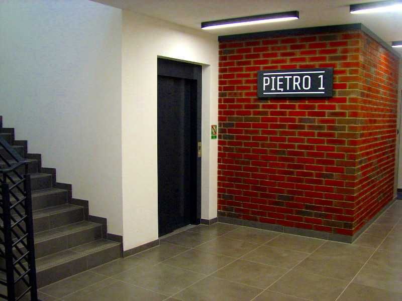 Bezposr. 2 pok dla pary, Maślice, komfort: klima/loggia/winda+garaż