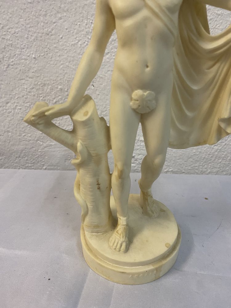 Estatueta (25cm)