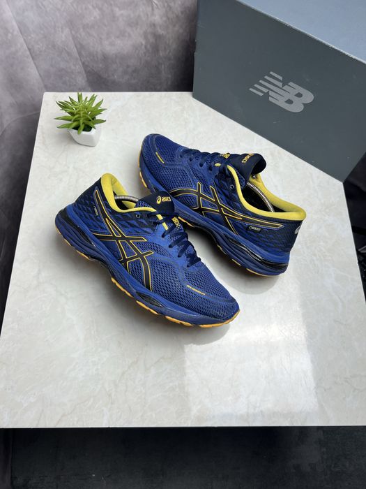 Кроссовки Asics GEL-CUMULUS 19 Gore-Tex Розмір 46.5 Original Взуття