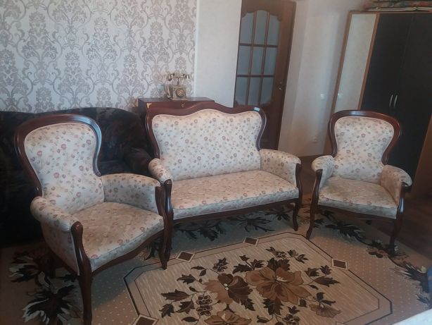 Диван и два кресла в стиле рококо