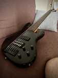 Бас Washburn XB126 шість струн
