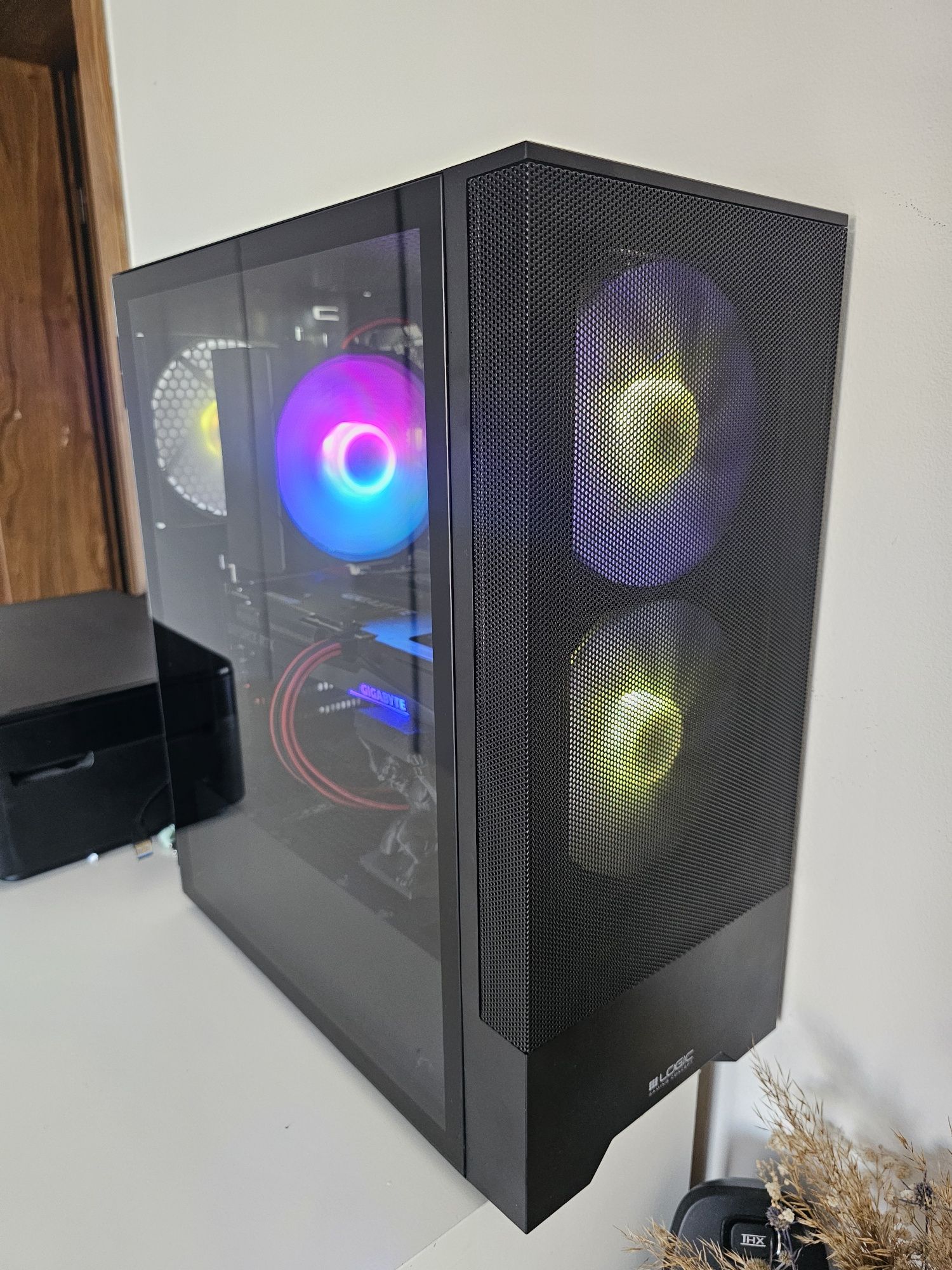 Komputer gamingowy Rtx 4060,32gb ram, Ryzen 5 5600 1tb ssd m.2