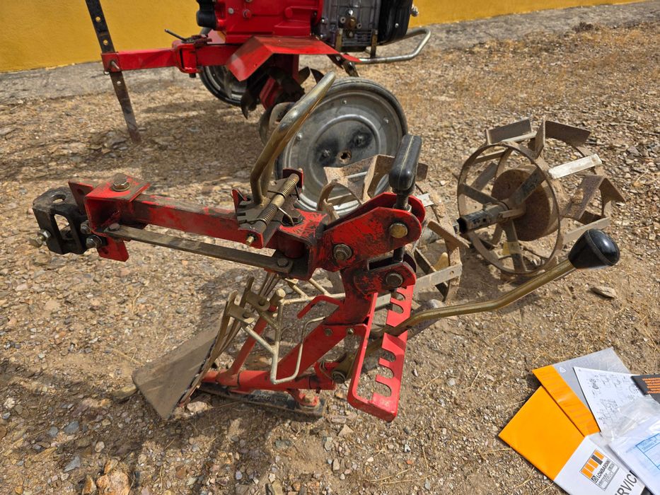 Motoenxada Lombardini 10CV DIESEL em MUITO BOM estado