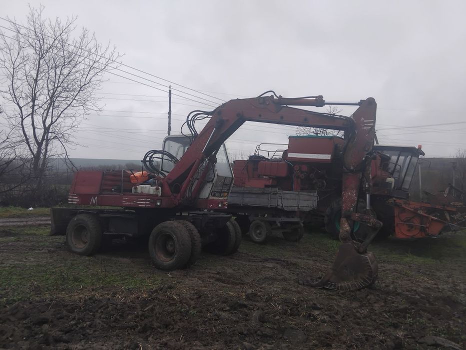 Продам ескаватор