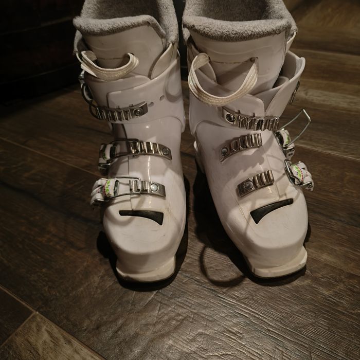 21,5 cm buty narciarskie Rossignol
