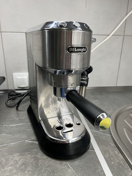 Кофемашина Delonghi