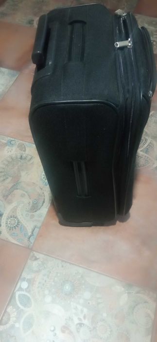 Валіза бу в гарному стані