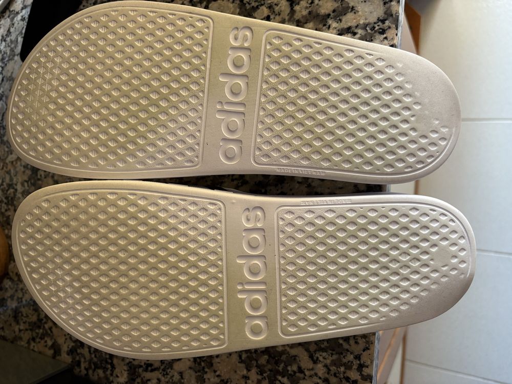 Chinelos adidas