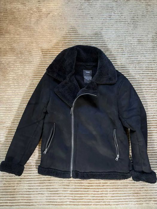 Байкерська куртка PULL&BEAR (розмір S)