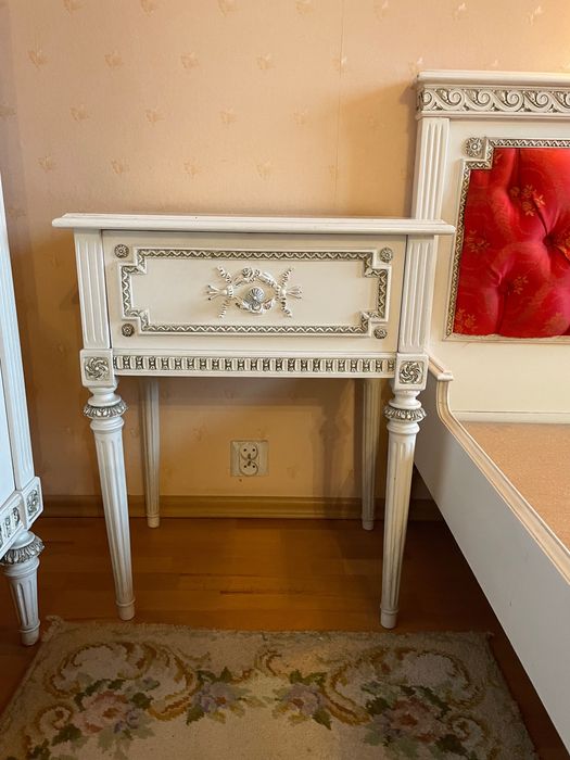 Sypialnia meble łóżko szafa toaletka Ludwik XIV