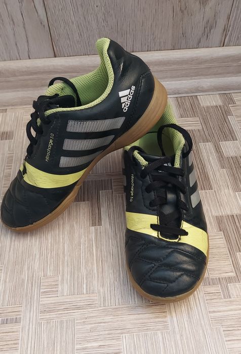 Сороконіжки Adidas