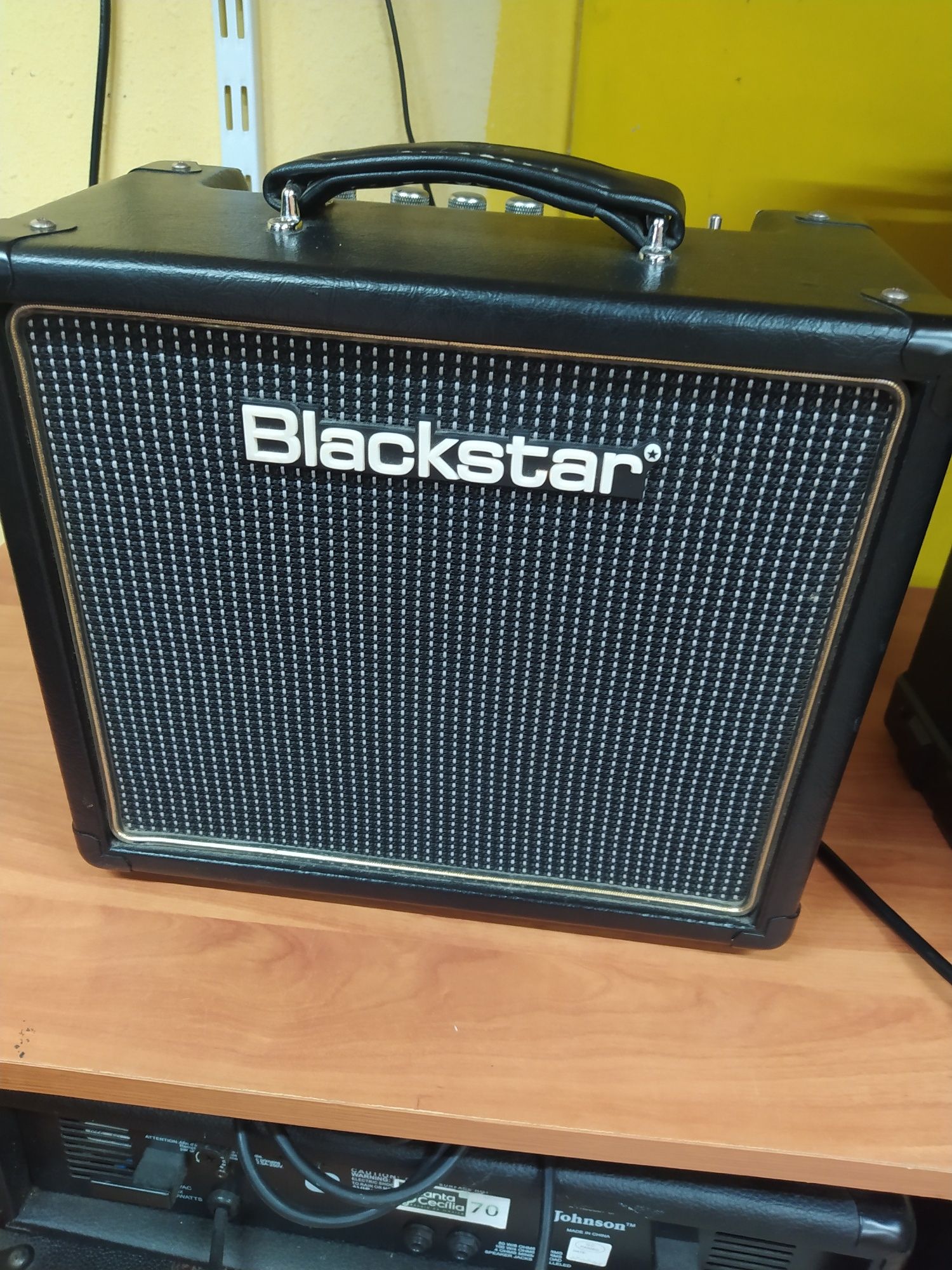 Amplificador guitarra Blackstar ht1 - r