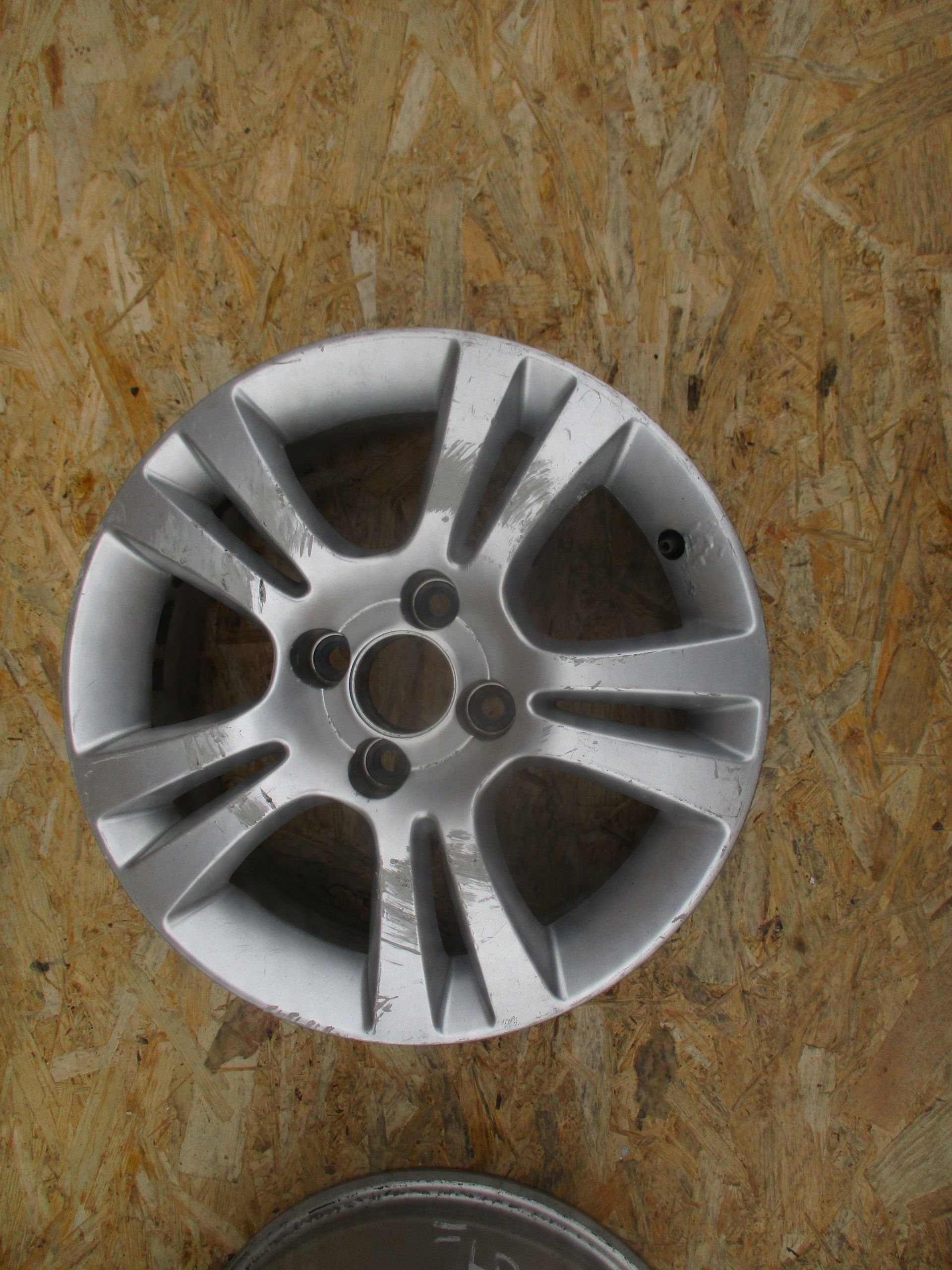 Koła Felgi Opel Corsa d Adam 4x100 6,0 15" ET39