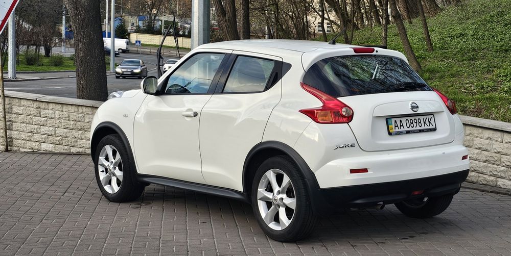 Продам авто Nissan Juke 2013
