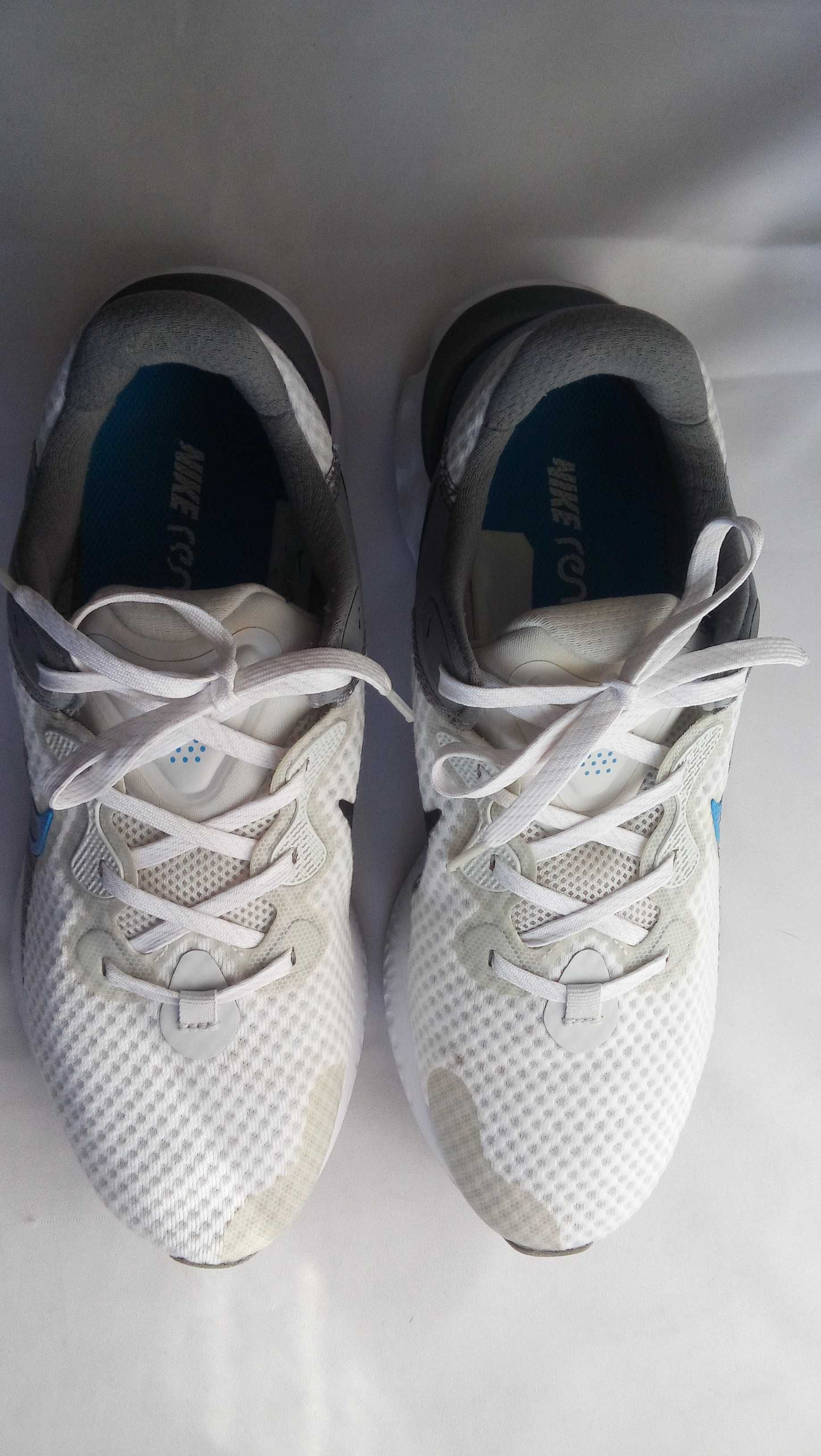 Кроссовки Nike Renew Run 2.Размер 42,5 стелька 27,5 см. Б.У.