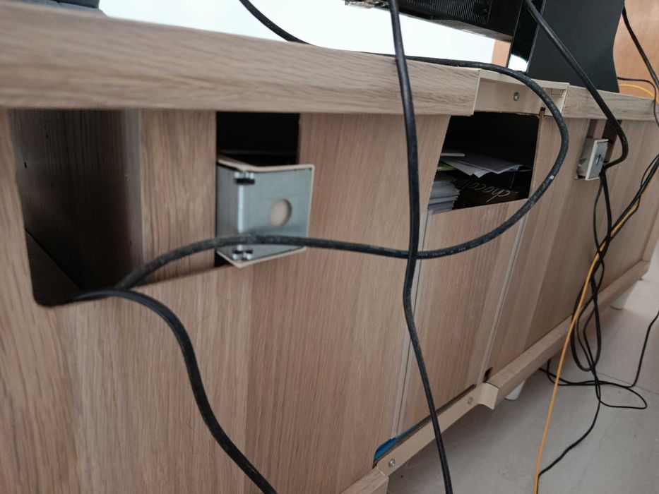 Móvel TV BESTA branco/carvalho - 180cm